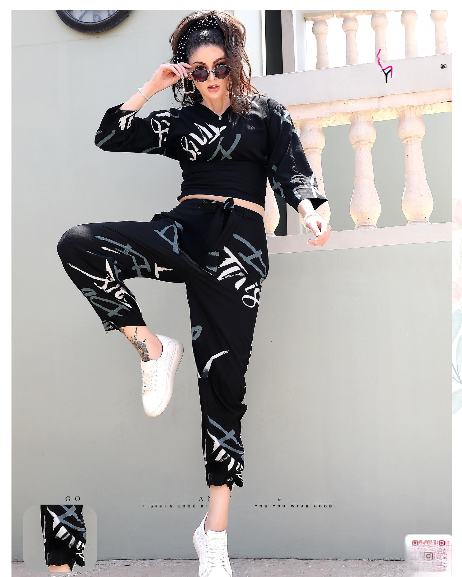 Luxe breathable co-ord set 8022 in Black displayed on model